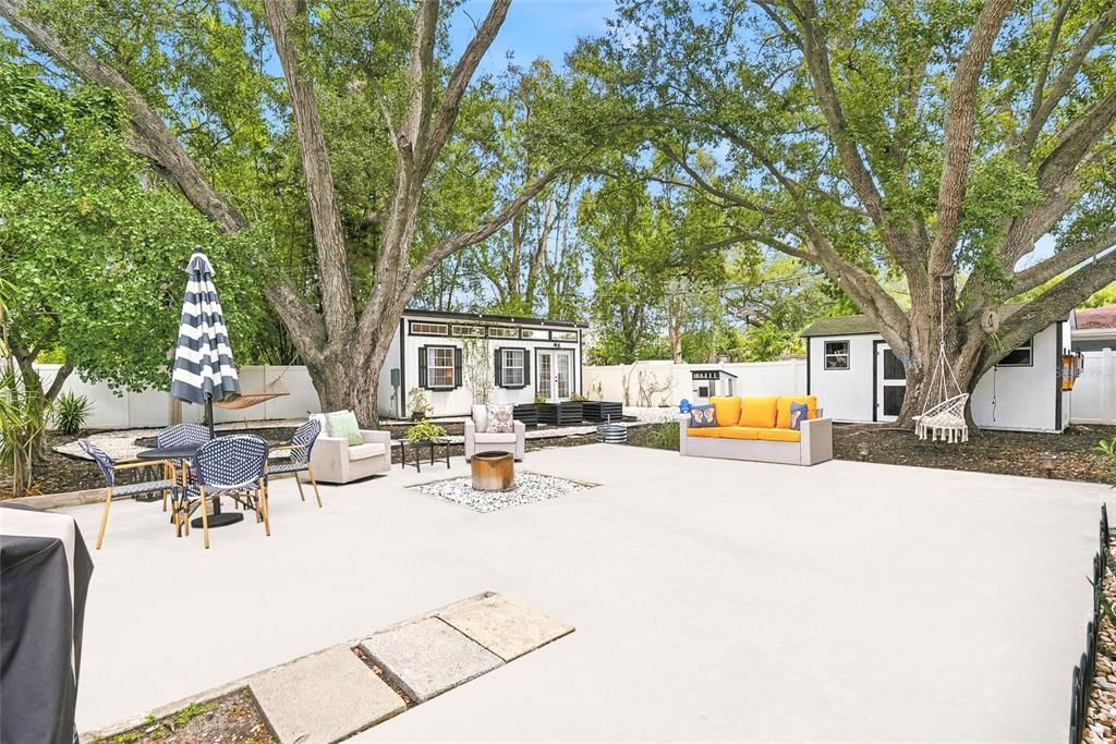 Activo con contrato: $549,990 (4 camas, 3 baños, 1641 Pies cuadrados)