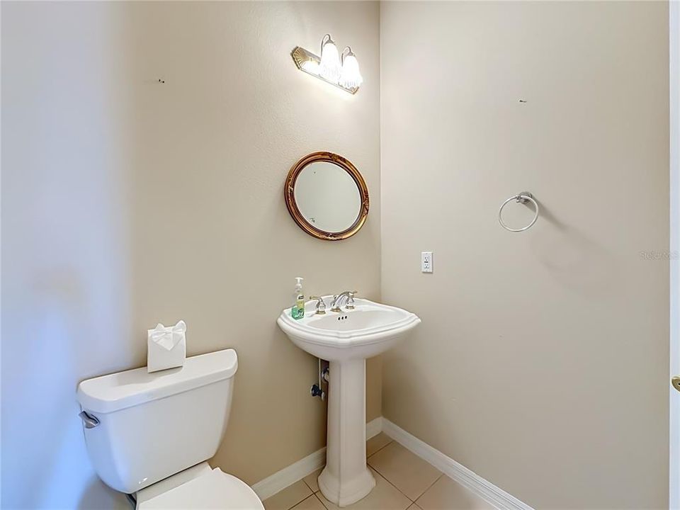 For Sale: $699,000 (4 beds, 2 baths, 2383 Square Feet)