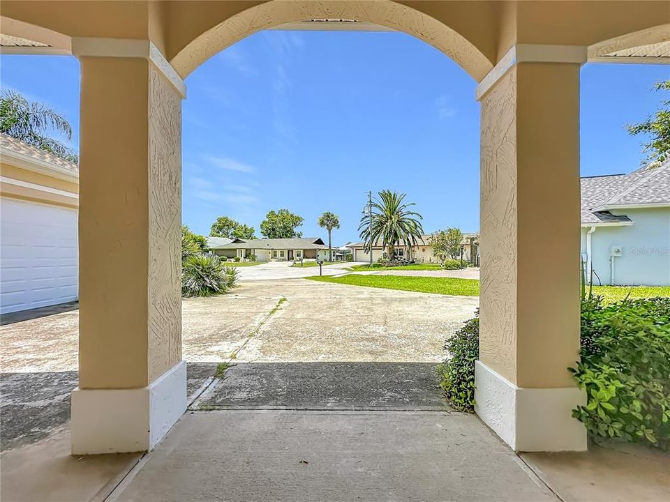 For Sale: $699,000 (4 beds, 2 baths, 2383 Square Feet)