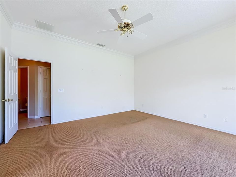 For Sale: $699,000 (4 beds, 2 baths, 2383 Square Feet)