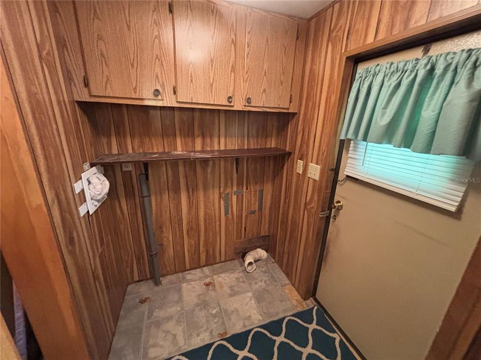 На продажу: $109,900 (3 спален, 2 ванн, 960 Квадратных фут)