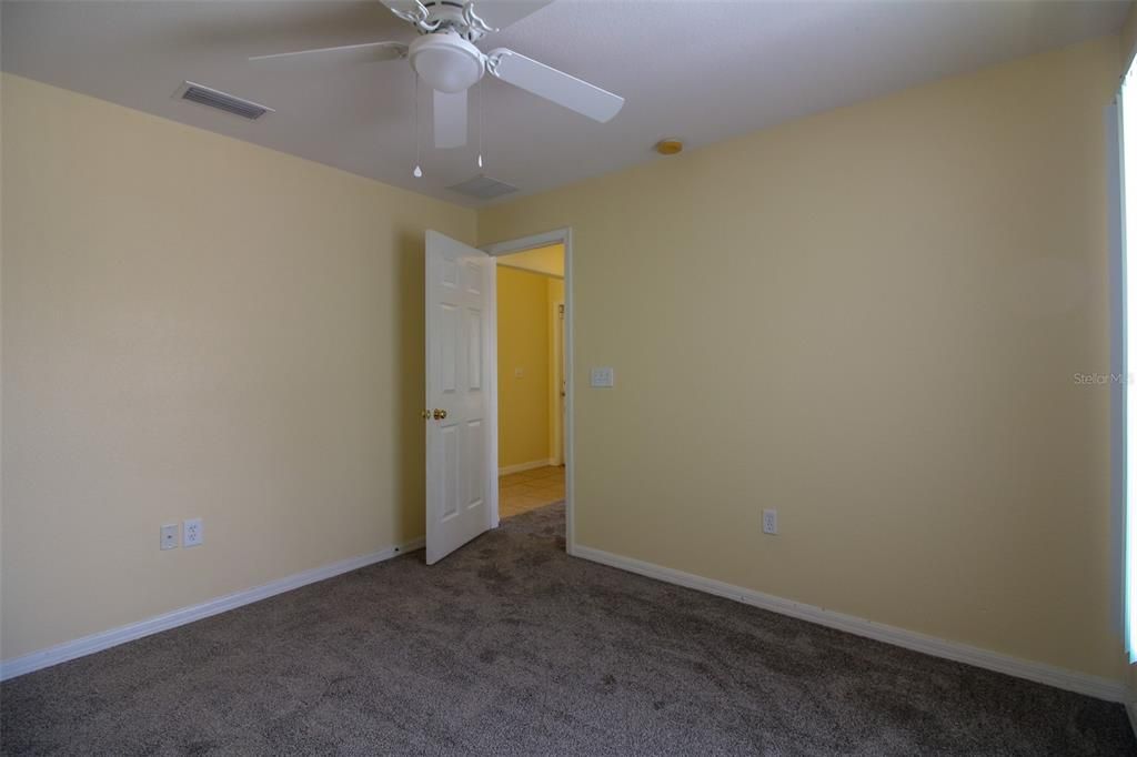 For Rent: $2,100 (4 beds, 2 baths, 1544 Square Feet)