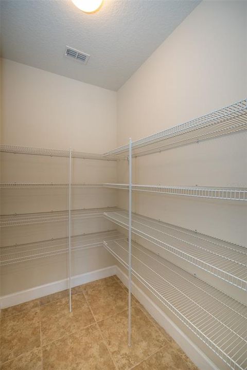 На продажу: $919,000 (5 спален, 4 ванн, 4036 Квадратных фут)