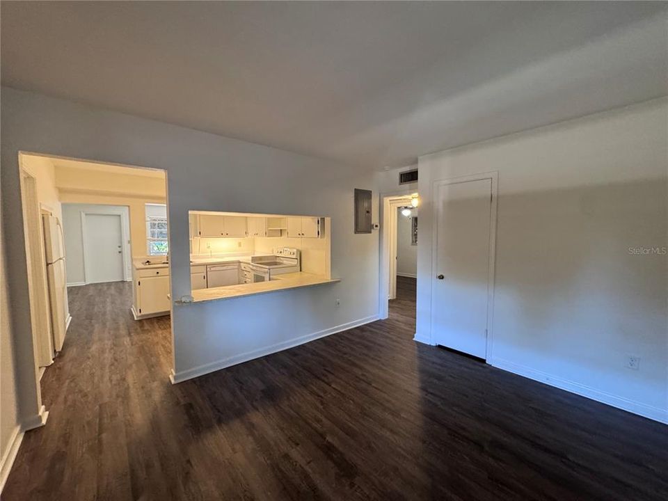 For Rent: $1,795 (2 beds, 2 baths, 1161 Square Feet)
