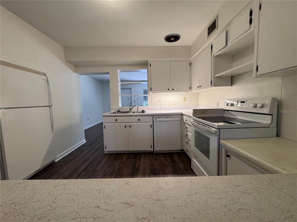 For Rent: $1,795 (2 beds, 2 baths, 1161 Square Feet)