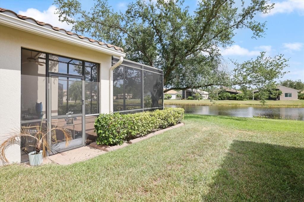 For Sale: $465,000 (2 beds, 2 baths, 1710 Square Feet)