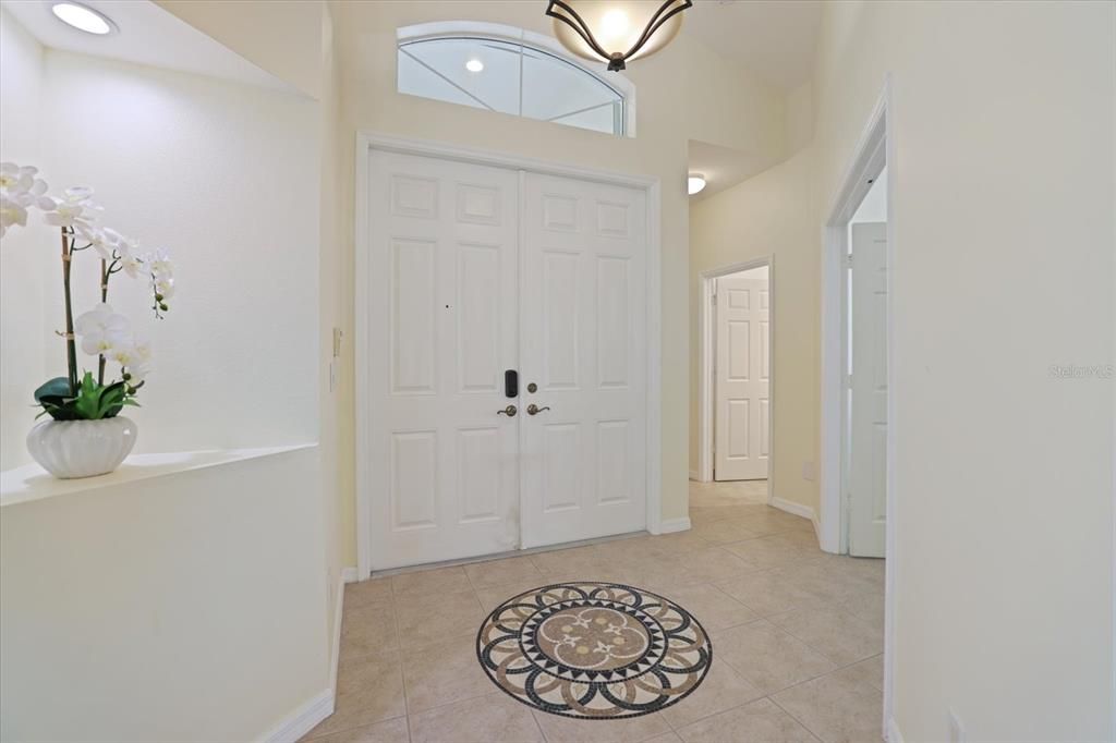 For Sale: $465,000 (2 beds, 2 baths, 1710 Square Feet)