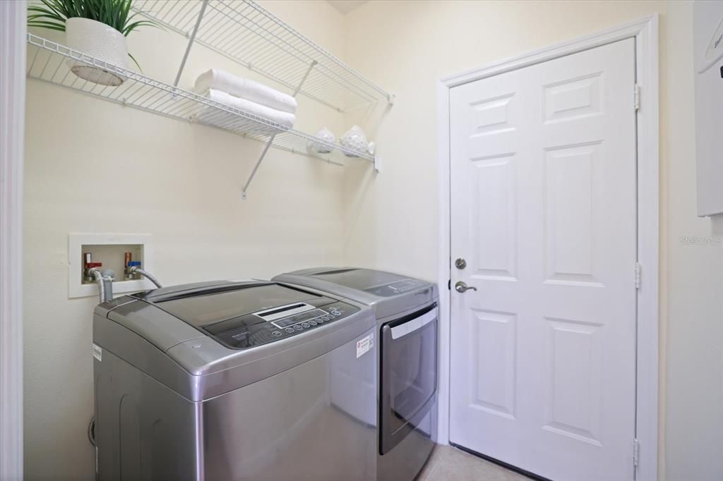 For Sale: $465,000 (2 beds, 2 baths, 1710 Square Feet)