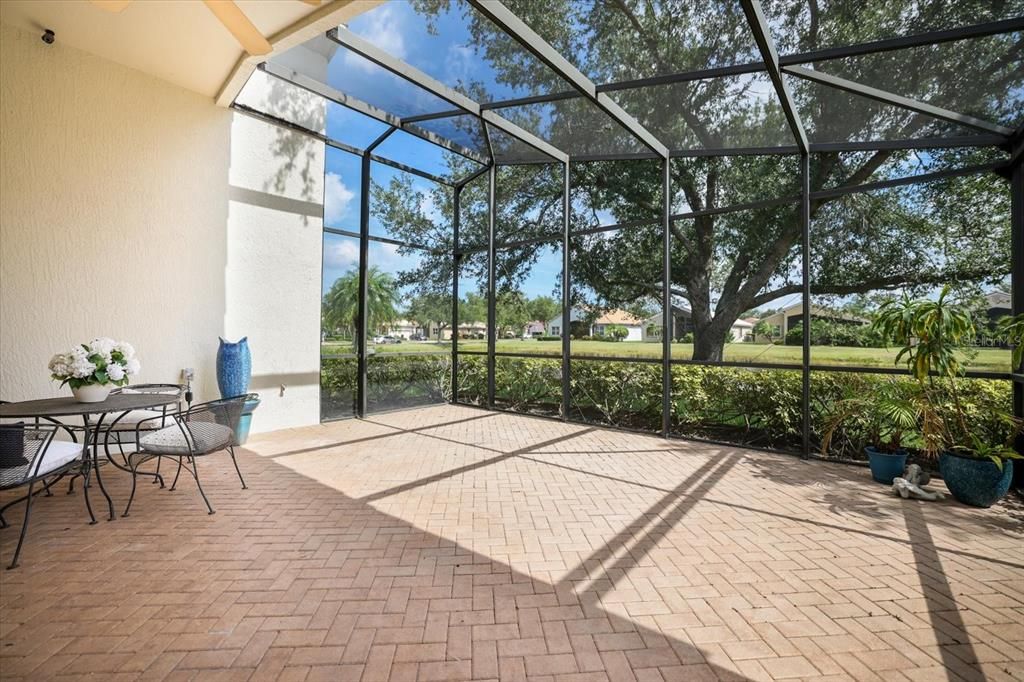 For Sale: $465,000 (2 beds, 2 baths, 1710 Square Feet)