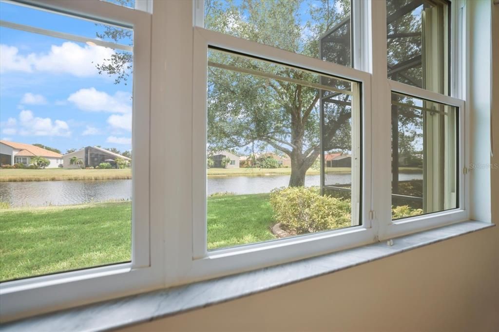 For Sale: $465,000 (2 beds, 2 baths, 1710 Square Feet)