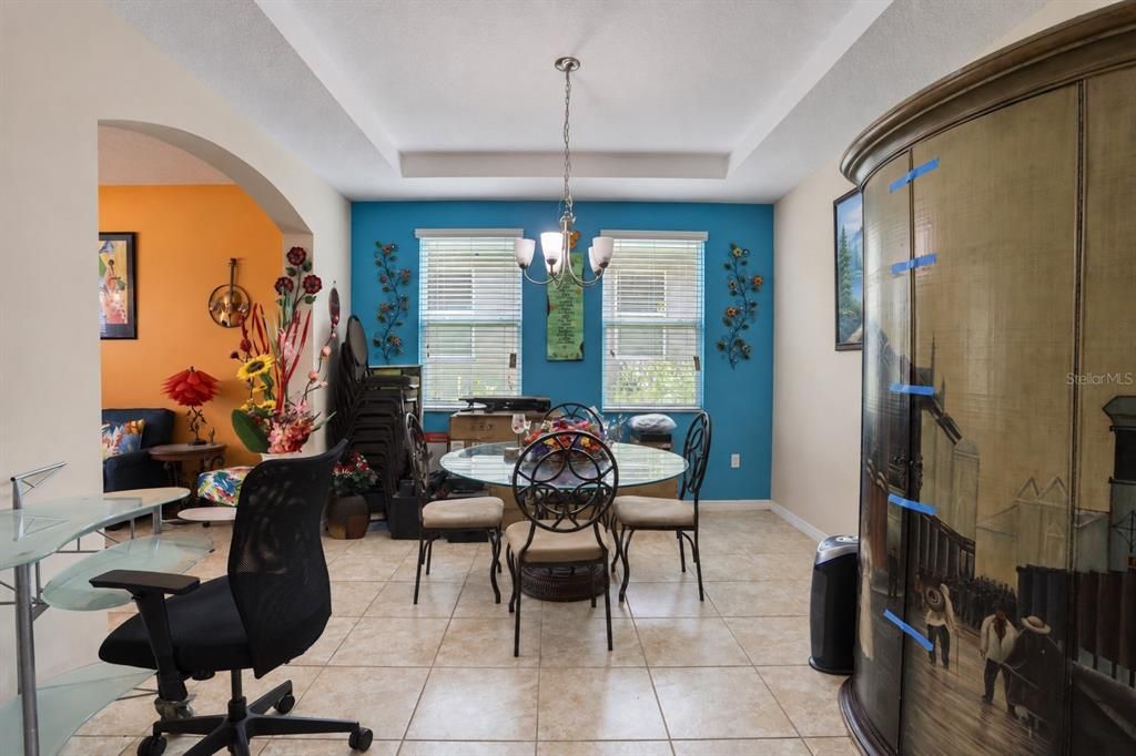 For Sale: $695,500 (6 beds, 3 baths, 4213 Square Feet)