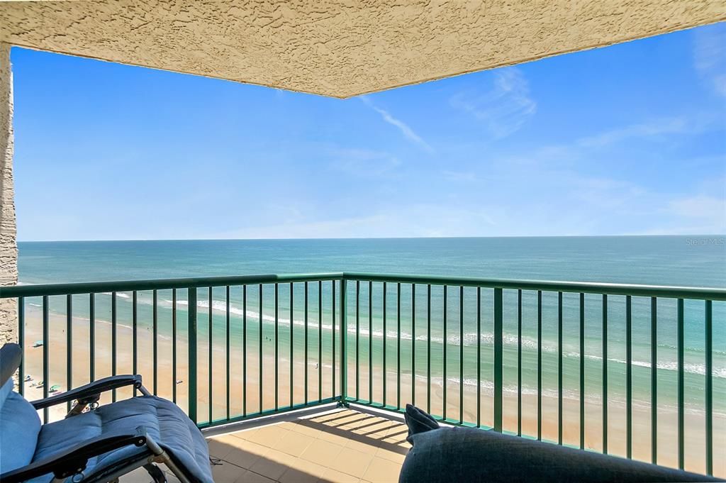 For Sale: $649,000 (3 beds, 3 baths, 2072 Square Feet)