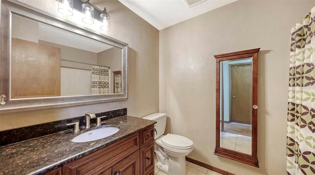 For Sale: $525,000 (3 beds, 2 baths, 1611 Square Feet)