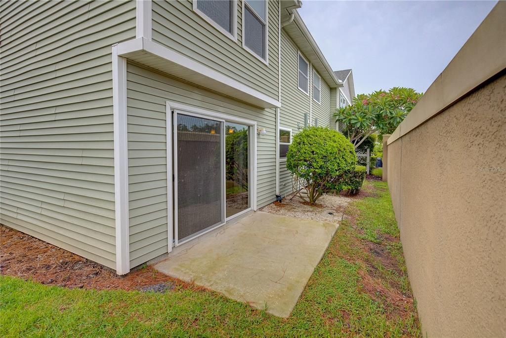 For Rent: $2,150 (2 beds, 1 baths, 1271 Square Feet)