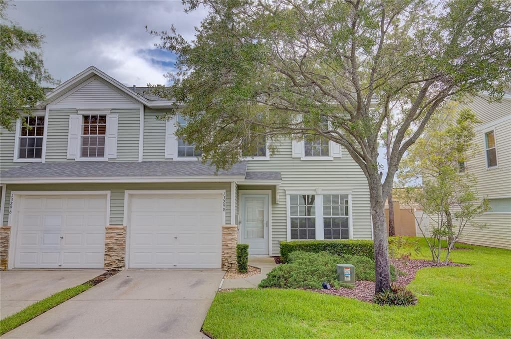 For Rent: $2,150 (2 beds, 1 baths, 1271 Square Feet)