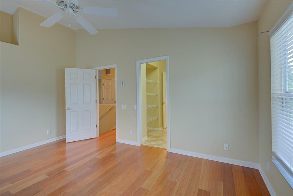 For Rent: $2,150 (2 beds, 1 baths, 1271 Square Feet)