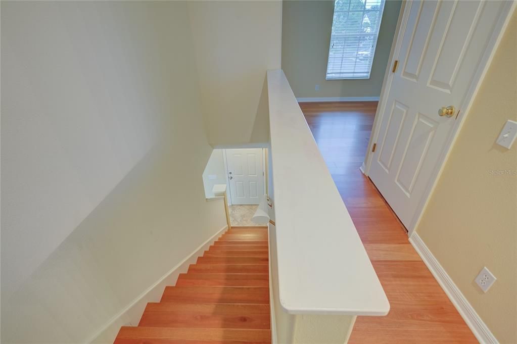 For Rent: $2,150 (2 beds, 1 baths, 1271 Square Feet)