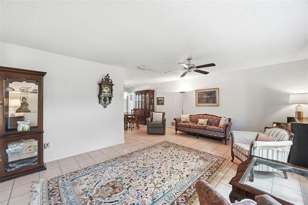 For Sale: $675,000 (3 beds, 2 baths, 1908 Square Feet)