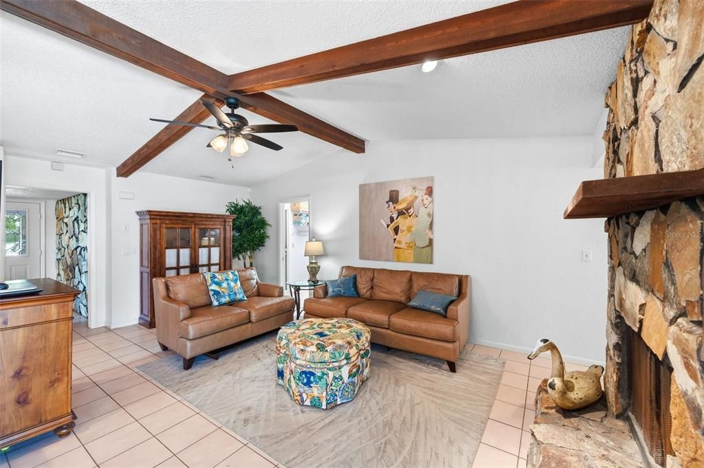 For Sale: $675,000 (3 beds, 2 baths, 1908 Square Feet)