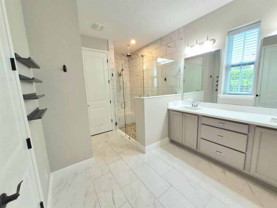 For Rent: $4,200 (4 beds, 3 baths, 2694 Square Feet)