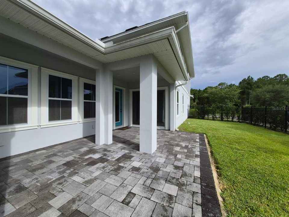 For Rent: $4,200 (4 beds, 3 baths, 2694 Square Feet)