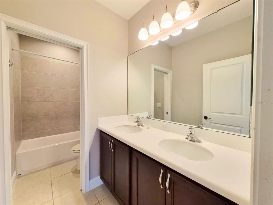 For Rent: $4,200 (4 beds, 3 baths, 2694 Square Feet)