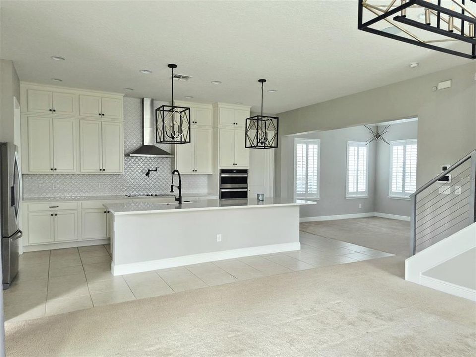For Rent: $4,200 (4 beds, 3 baths, 2694 Square Feet)