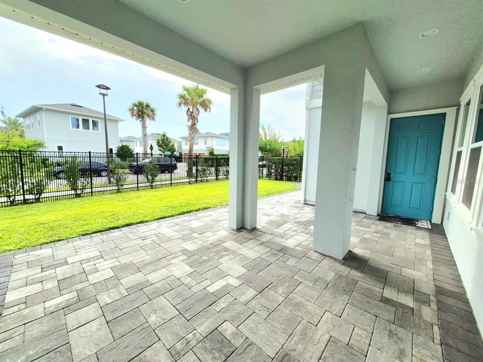 For Rent: $4,200 (4 beds, 3 baths, 2694 Square Feet)