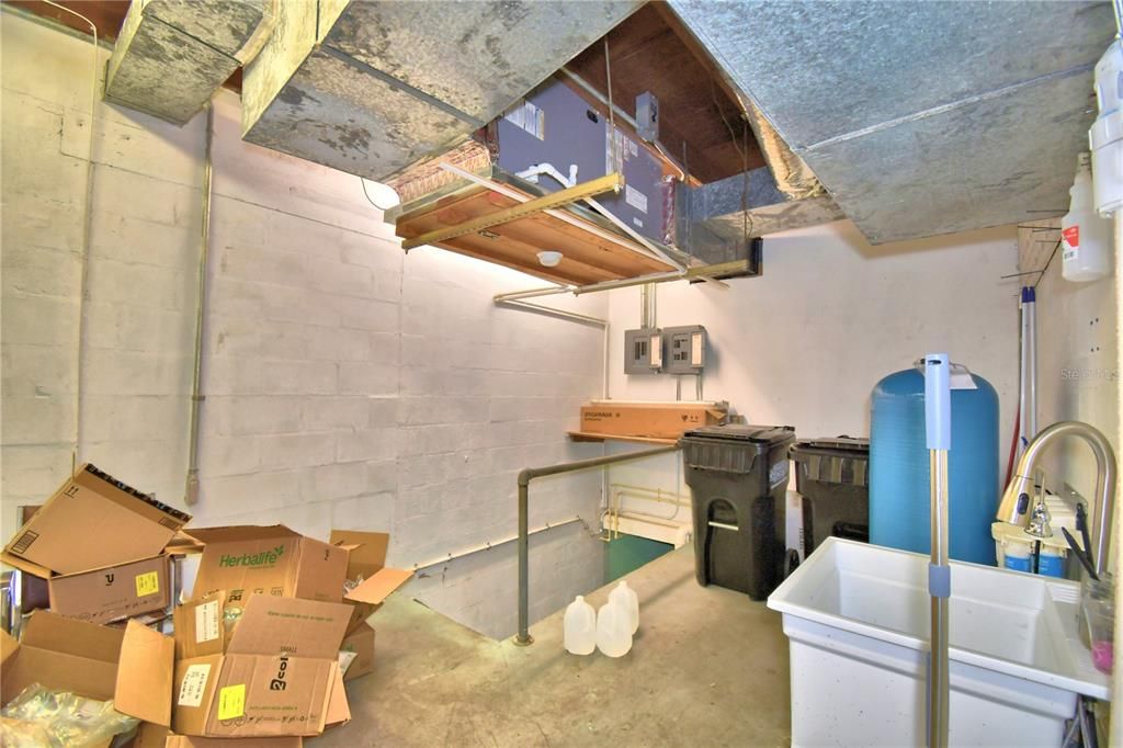 For Sale: $440,000 (0 beds, 0 baths, 5336 Square Feet)