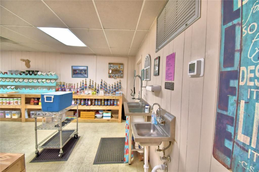 For Sale: $440,000 (0 beds, 0 baths, 5336 Square Feet)