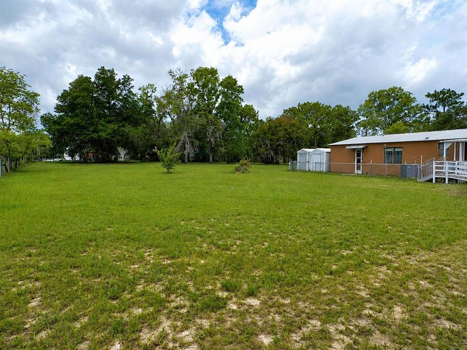 For Sale: $200,000 (3 beds, 2 baths, 1512 Square Feet)
