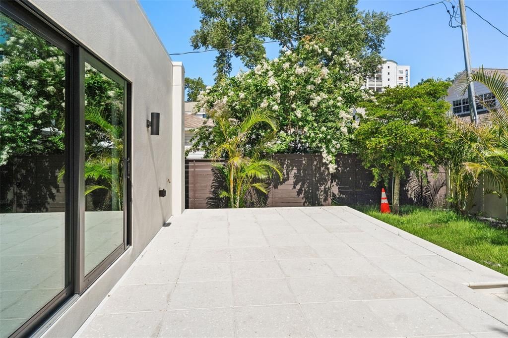 For Sale: $2,799,000 (5 beds, 4 baths, 3128 Square Feet)