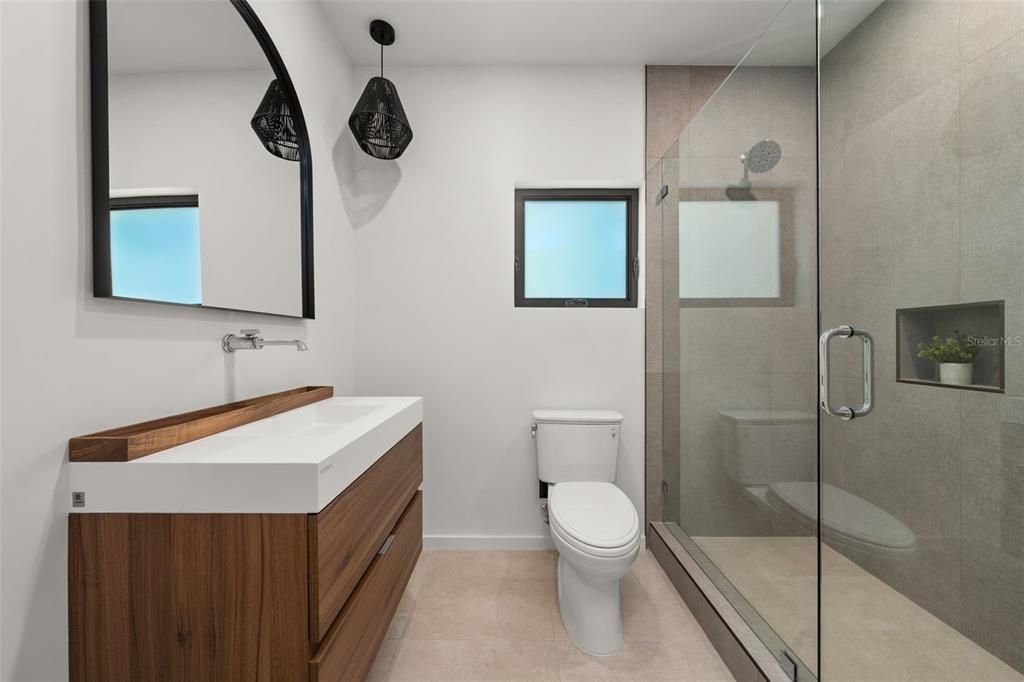 For Sale: $2,799,000 (5 beds, 4 baths, 3128 Square Feet)