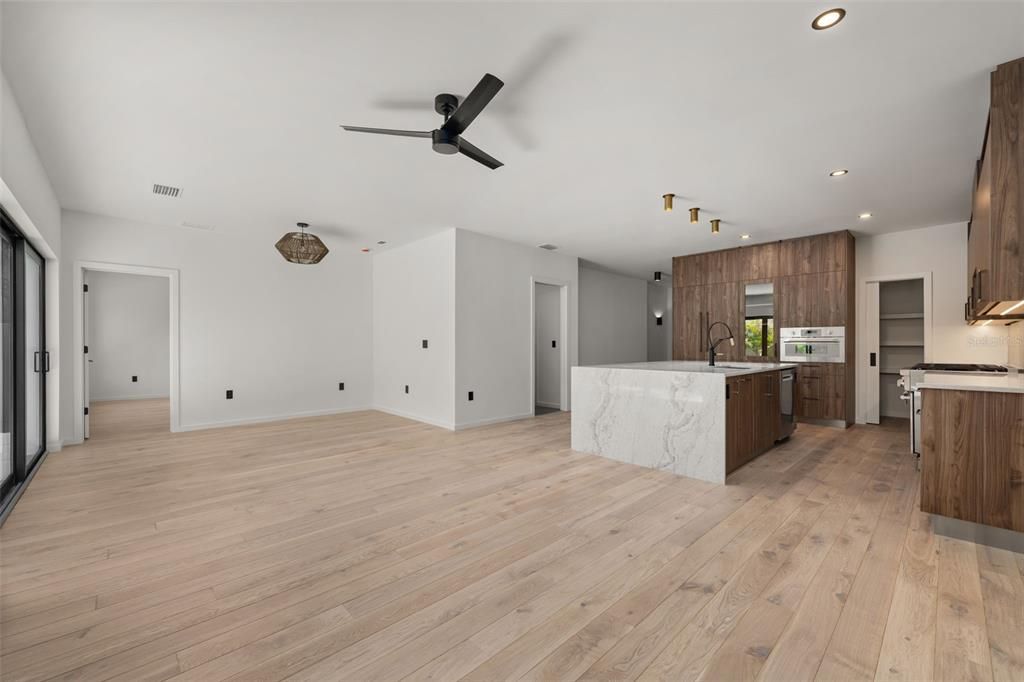 For Sale: $2,799,000 (5 beds, 4 baths, 3128 Square Feet)