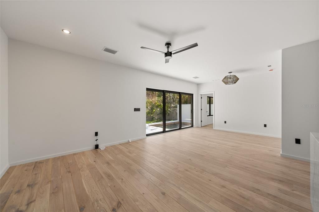 For Sale: $2,799,000 (5 beds, 4 baths, 3128 Square Feet)