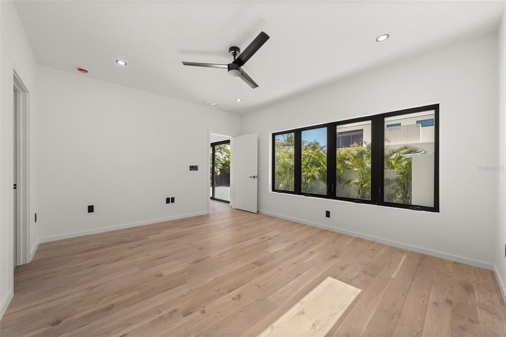 For Sale: $2,799,000 (5 beds, 4 baths, 3128 Square Feet)