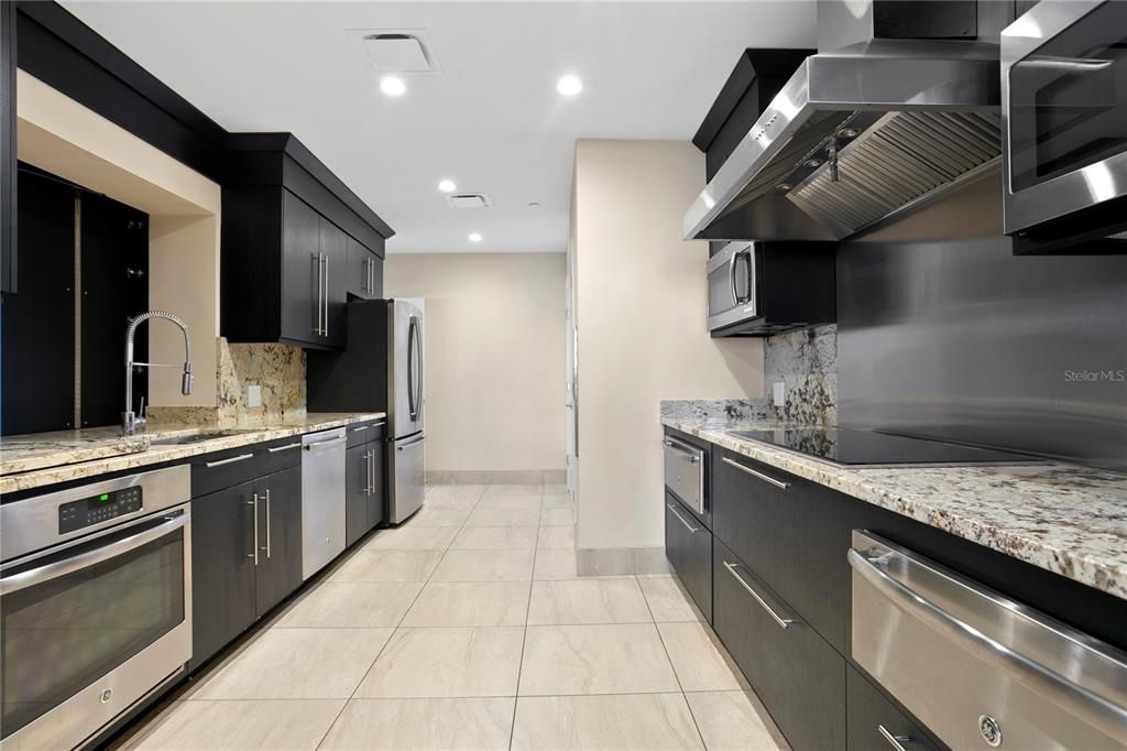 En Renta: $10,500 (4 camas, 4 baños, 4189 Pies cuadrados)