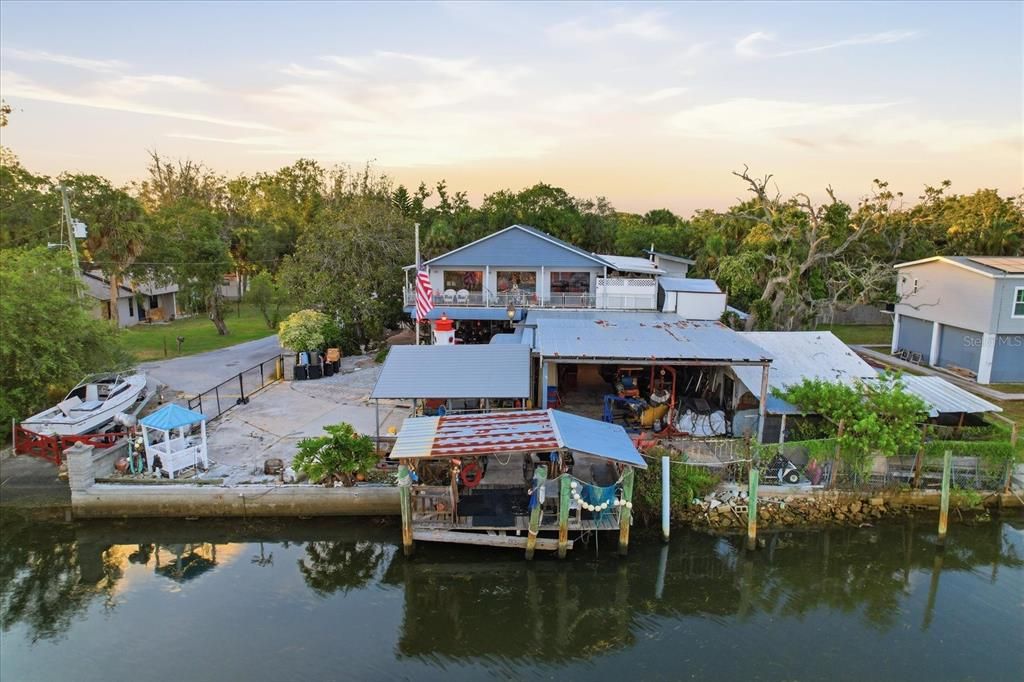 待售: $1,800,000 (4 贝兹, 2 浴室, 3200 平方英尺)