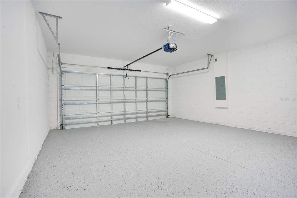 На продажу: $369,999 (3 спален, 2 ванн, 1600 Квадратных фут)