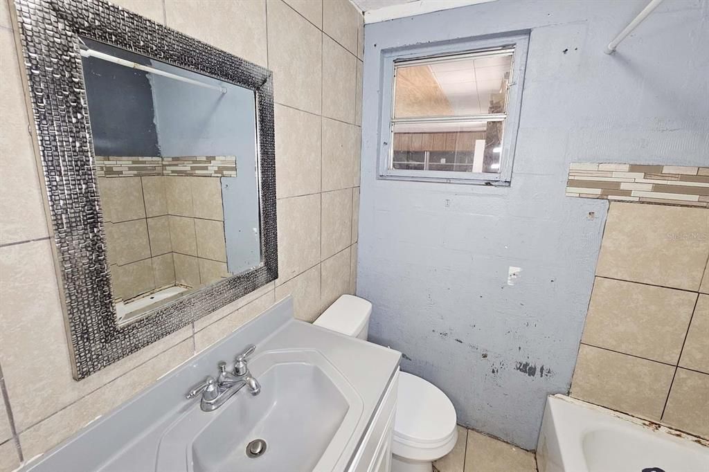En Venta: $159,000 (4 camas, 1 baños, 1168 Pies cuadrados)