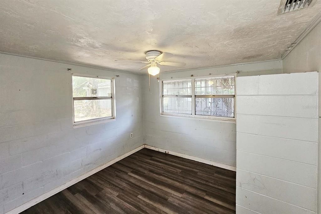 En Venta: $159,000 (4 camas, 1 baños, 1168 Pies cuadrados)