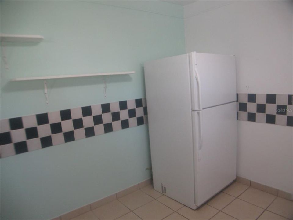 For Rent: $1,600 (2 beds, 1 baths, 780 Square Feet)
