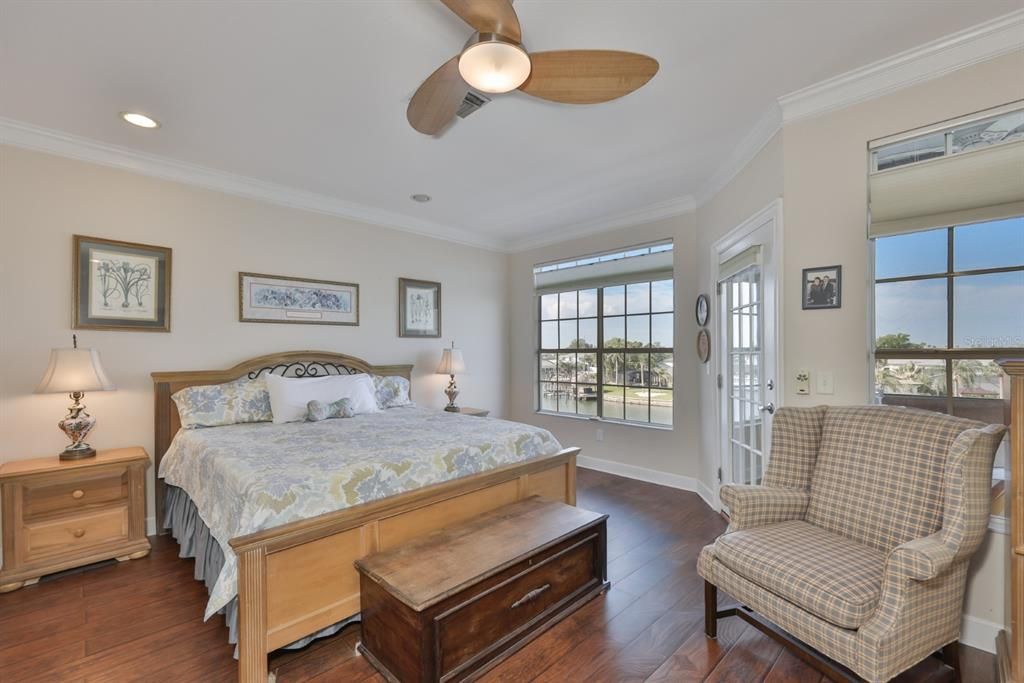 En Venta: $595,000 (3 camas, 2 baños, 2841 Pies cuadrados)