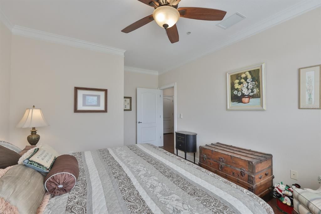 En Venta: $595,000 (3 camas, 2 baños, 2841 Pies cuadrados)