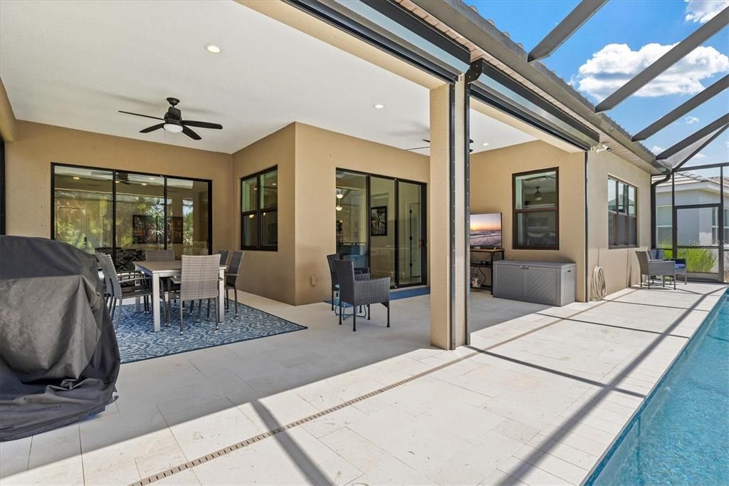 Под контрактом: $925,000 (4 спален, 3 ванн, 3164 Квадратных фут)
