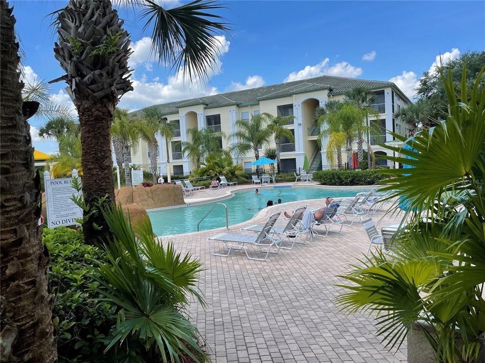 For Rent: $1,250 (1 beds, 1 baths, 636 Square Feet)