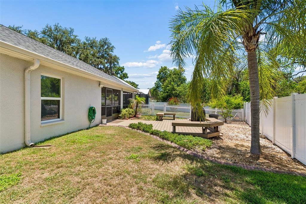 Activo con contrato: $425,000 (3 camas, 2 baños, 1758 Pies cuadrados)