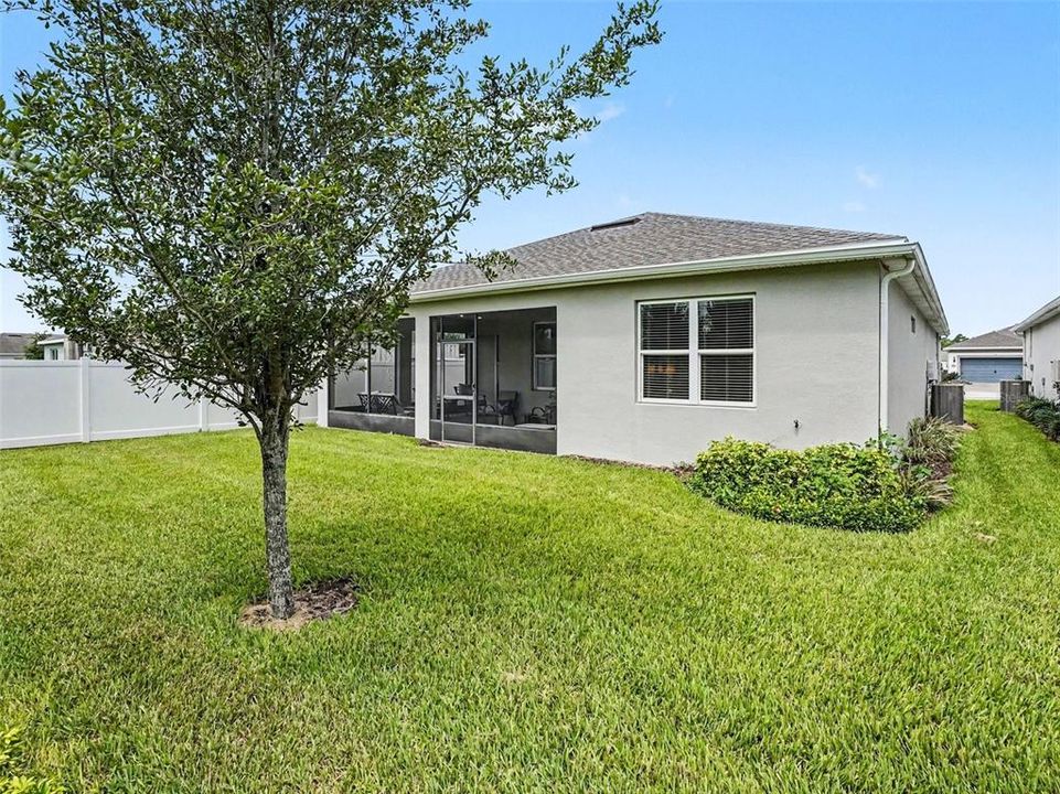 For Sale: $540,000 (2 beds, 2 baths, 1919 Square Feet)