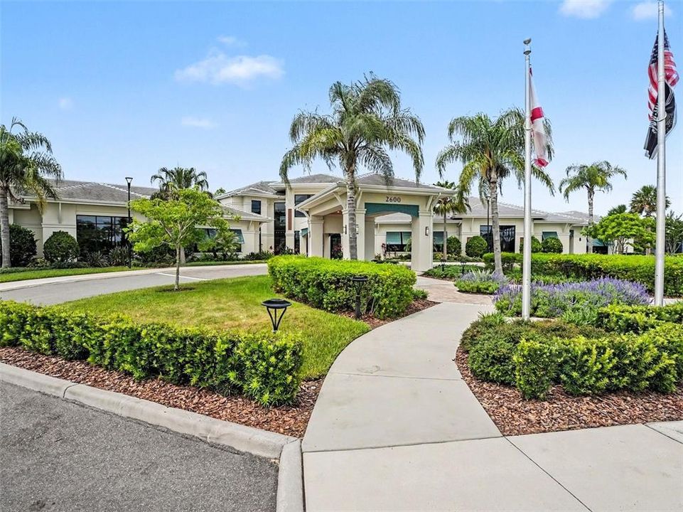 For Sale: $540,000 (2 beds, 2 baths, 1919 Square Feet)