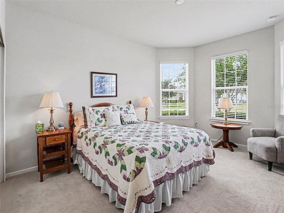 For Sale: $540,000 (2 beds, 2 baths, 1919 Square Feet)